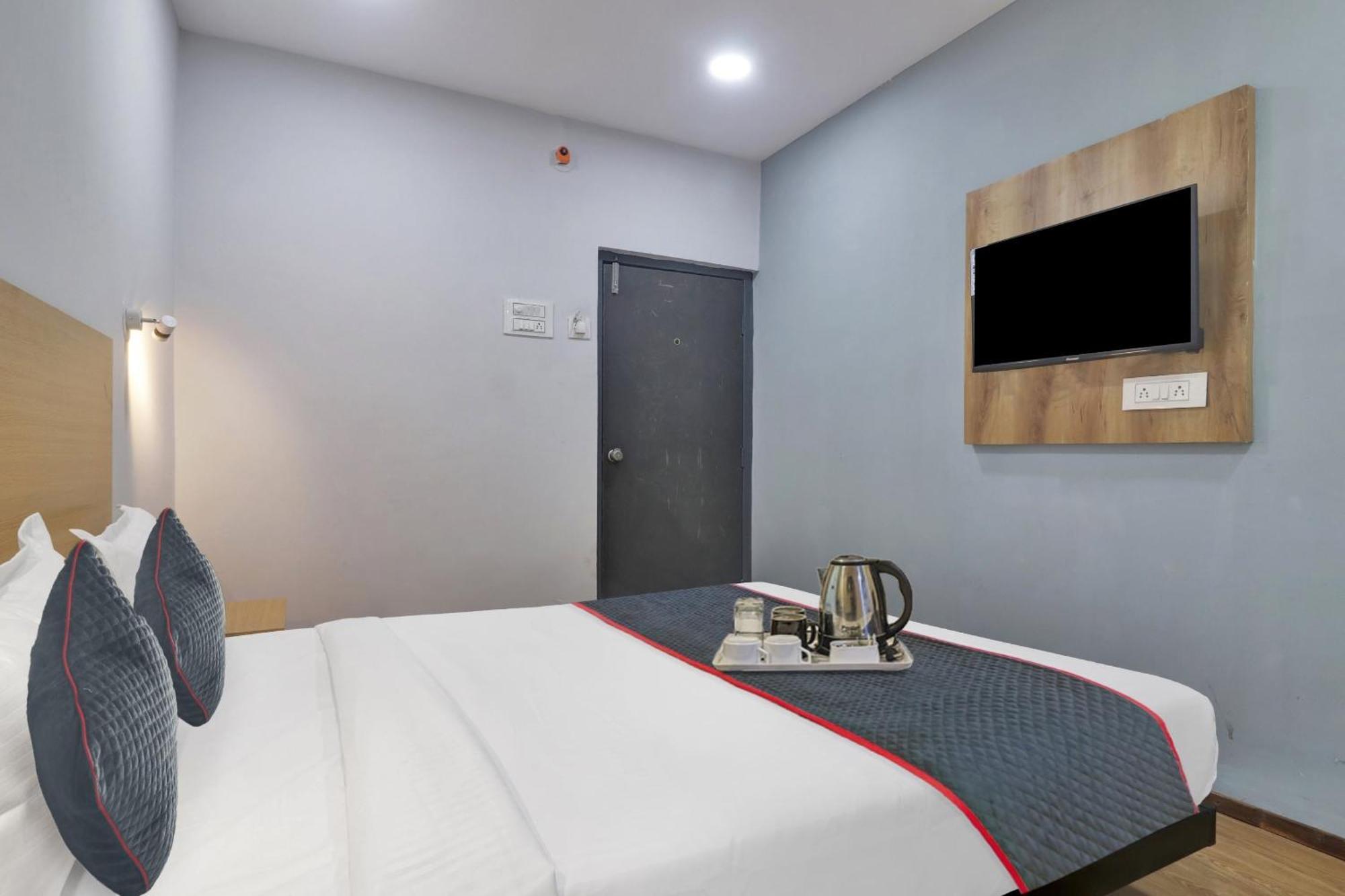 Hotel Townhouse S Continental Hyderabad Exterior foto